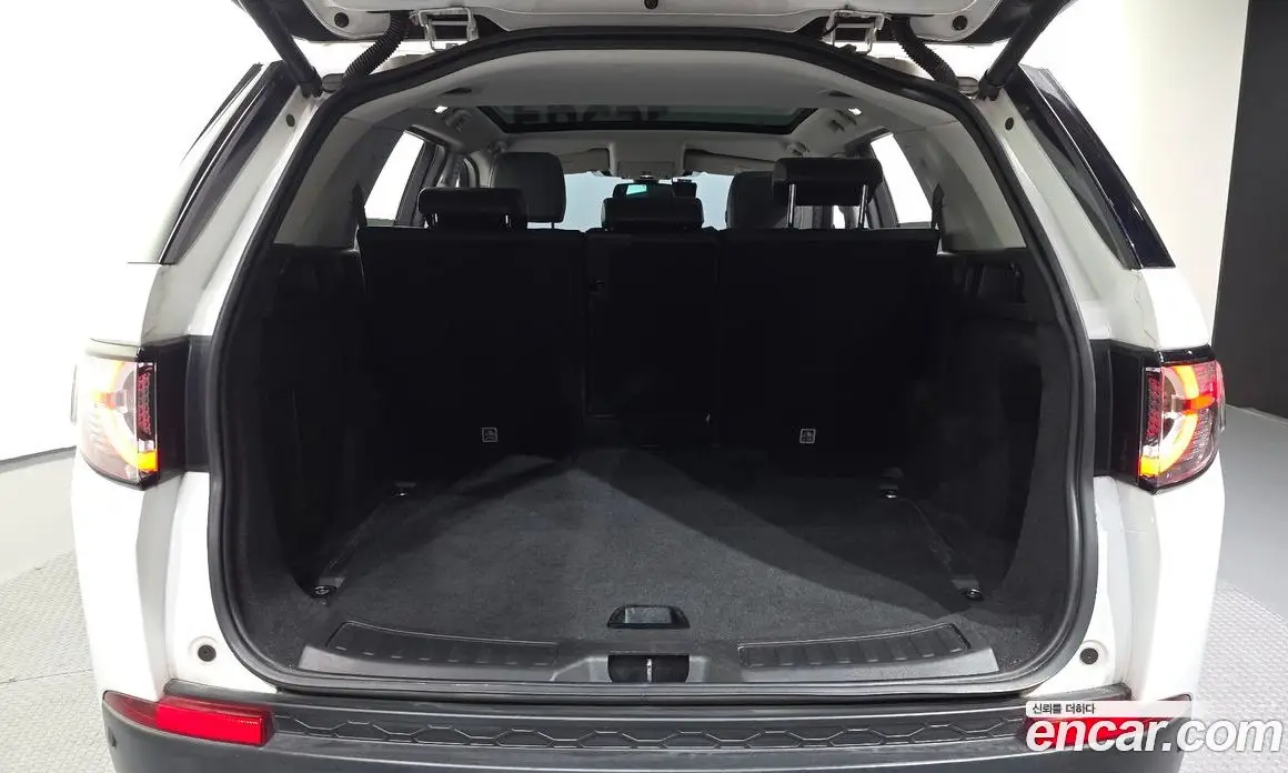 Land Rover Discovery Sport 2015 2.2 автомат (гидро), фото 20 Land Rover Discovery Sport 2015 2.2 автомат (гидро), фото 20