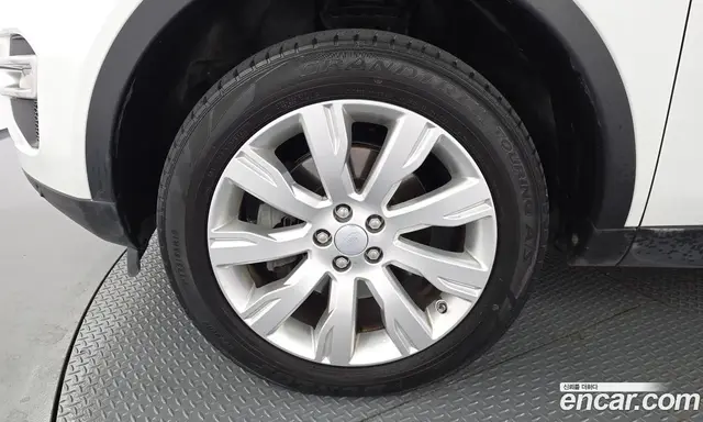 Land Rover Discovery Sport 2015 2.2 автомат (гидро), миниатюра 5 Land Rover Discovery Sport 2015 2.2 автомат (гидро), миниатюра 5