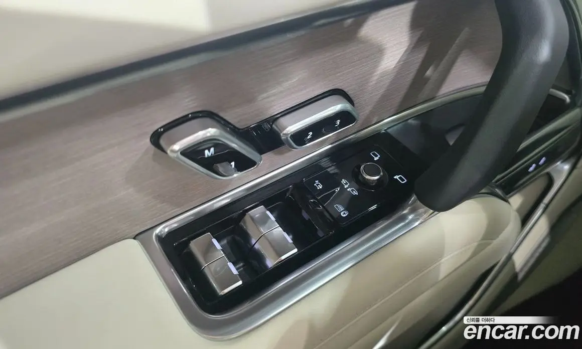 Land Rover Range Rover 2025 3.0 автомат (гидро), фото 14