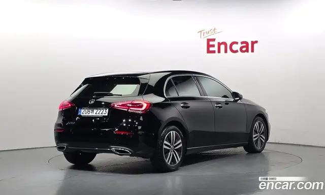 Mercedes-Benz A-Class 2022 2.0 автомат (гидро), миниатюра 2