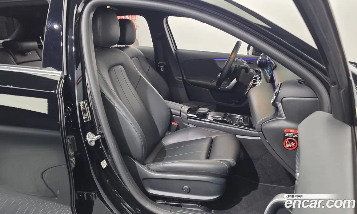Mercedes-Benz A-Class 2022 2.0 автомат (гидро), фото 12