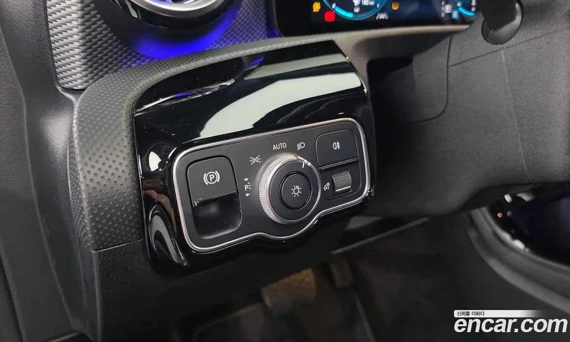 Mercedes-Benz A-Class 2022 2.0 автомат (гидро), фото 15