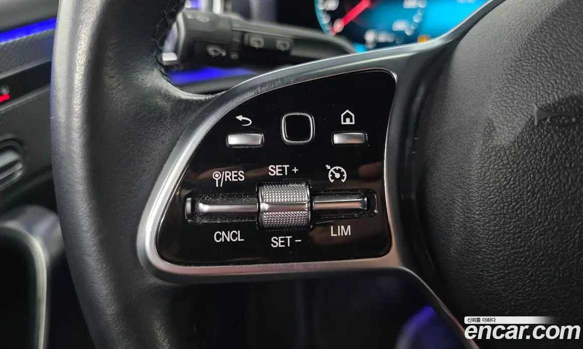 Mercedes-Benz A-Class 2022 2.0 автомат (гидро), фото 18