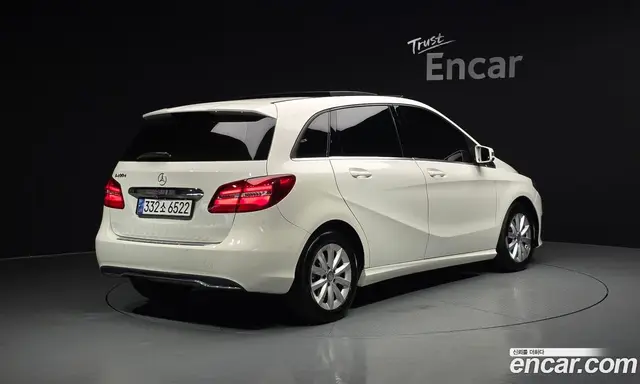 Mercedes-Benz B-Class 2016 2.1 автомат (гидро), миниатюра 2 Mercedes-Benz B-Class 2016 2.1 автомат (гидро), миниатюра 2