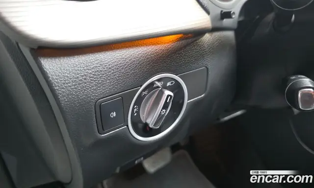 Mercedes-Benz B-Class 2016 2.1 автомат (гидро), миниатюра 12