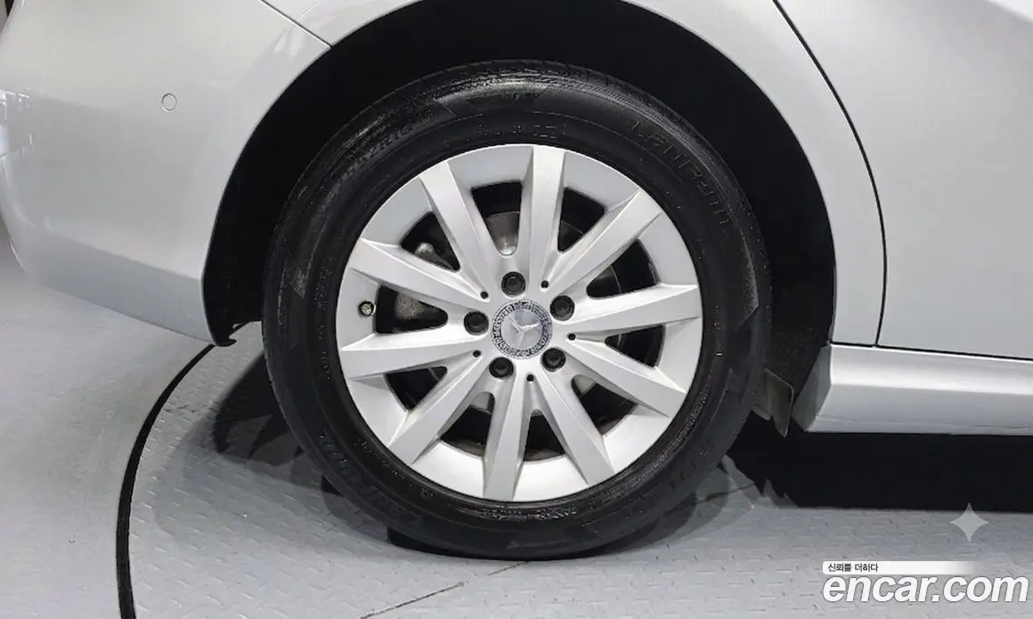 Mercedes-Benz B-Class 2016 2.1 автомат (гидро), фото 5 Mercedes-Benz B-Class 2016 2.1 автомат (гидро), фото 5