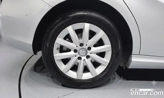 Mercedes-Benz B-Class 2016 2.1 автомат (гидро), миниатюра 5 Mercedes-Benz B-Class 2016 2.1 автомат (гидро), миниатюра 5