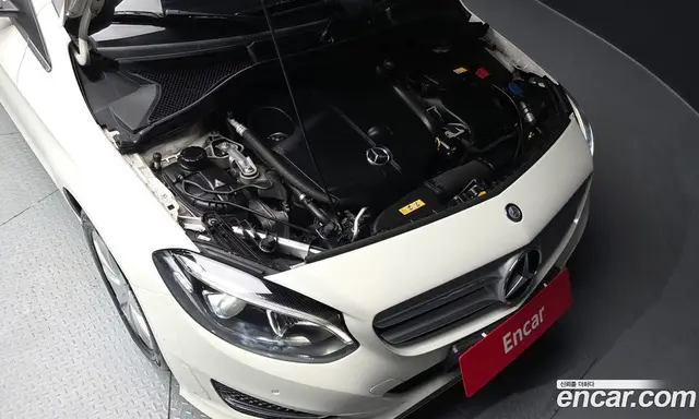Mercedes-Benz B-Class 2016 2.1 автомат (гидро), миниатюра 6 Mercedes-Benz B-Class 2016 2.1 автомат (гидро), миниатюра 6