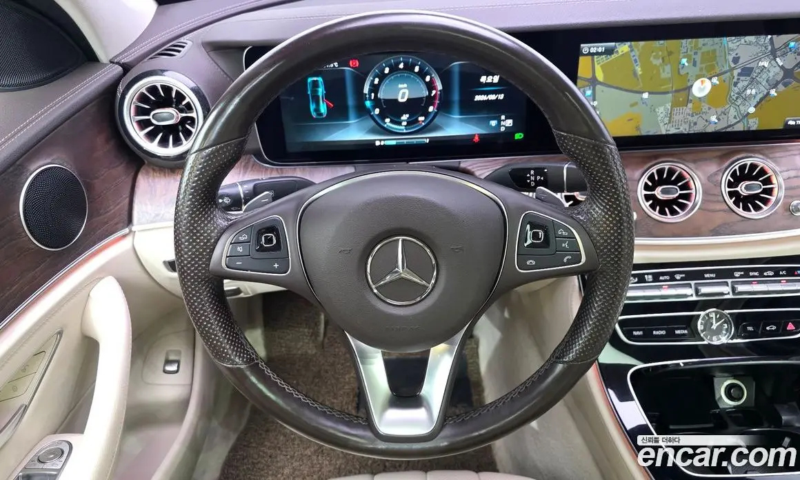 Mercedes-Benz E-Class 2016 2.0 автомат (гидро), фото 13