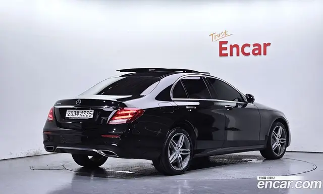 Mercedes-Benz E-Class 2017 3.0 автомат (гидро), миниатюра 2