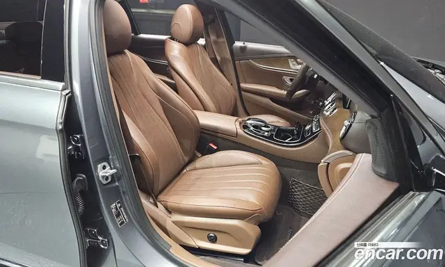 Mercedes-Benz E-Class 2020 2.0 автомат (гидро), миниатюра 11 Mercedes-Benz E-Class 2020 2.0 автомат (гидро), миниатюра 11