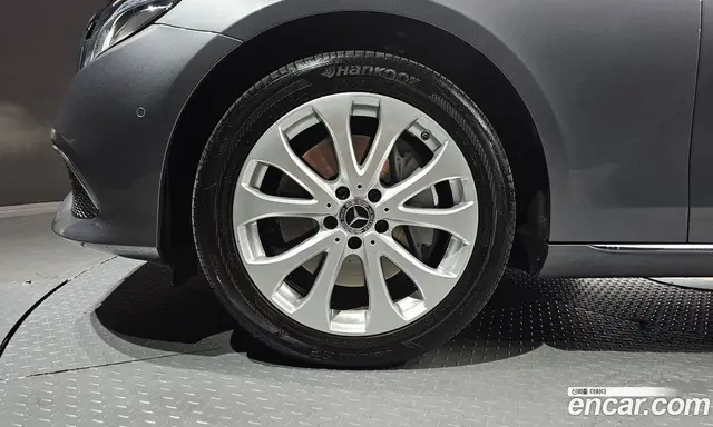 Mercedes-Benz E-Class 2020 2.0 автомат (гидро), миниатюра 5 Mercedes-Benz E-Class 2020 2.0 автомат (гидро), миниатюра 5