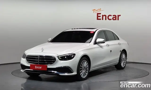 Mercedes-Benz E-Class, 2022, 31 977 км