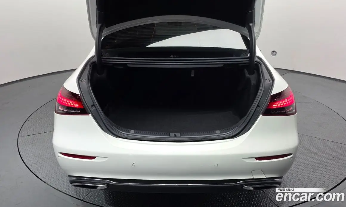 Mercedes-Benz E-Class 2022 2.0 автомат (гидро), фото 20