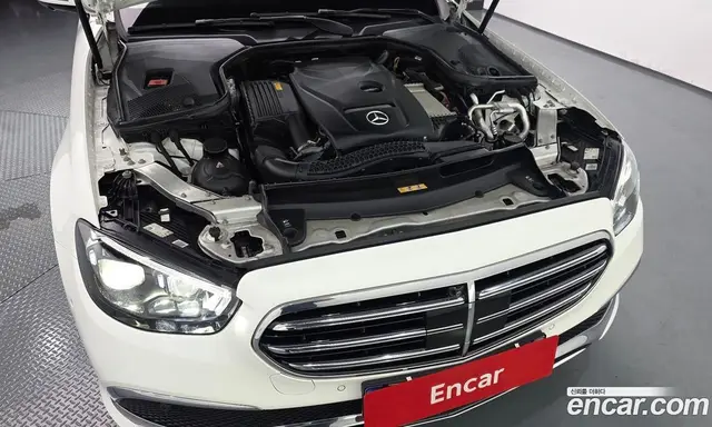Mercedes-Benz E-Class 2022 2.0 автомат (гидро), миниатюра 6