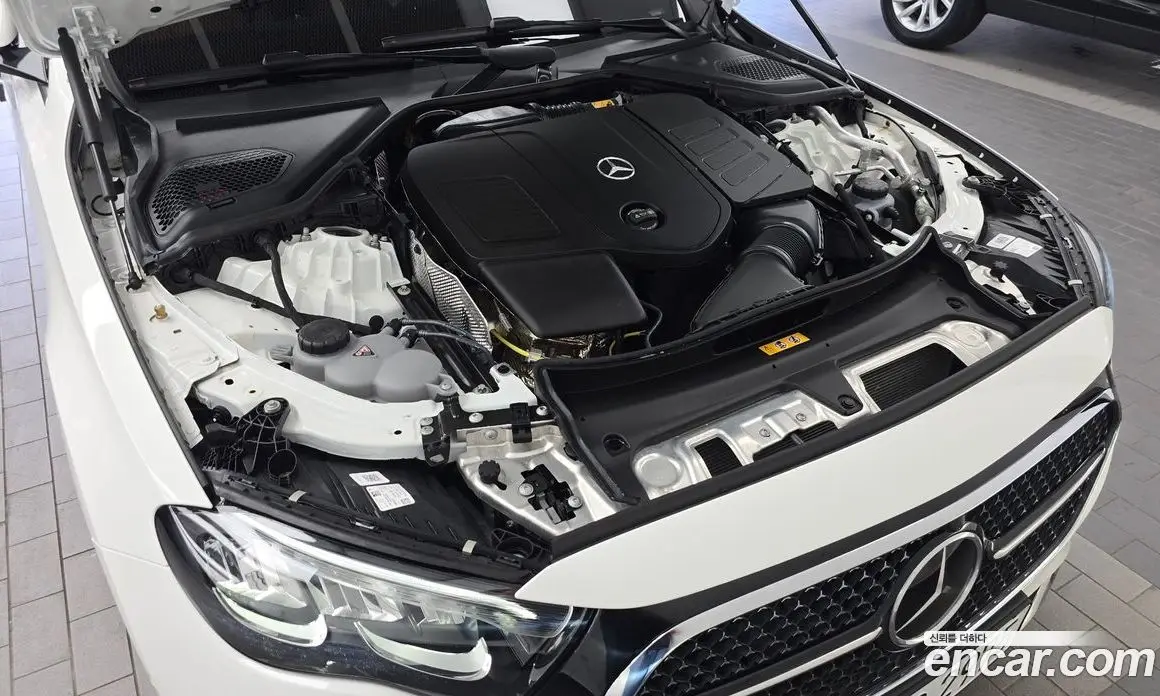 Mercedes-Benz E-Class 2024 2.0 автомат (гидро), фото 6
