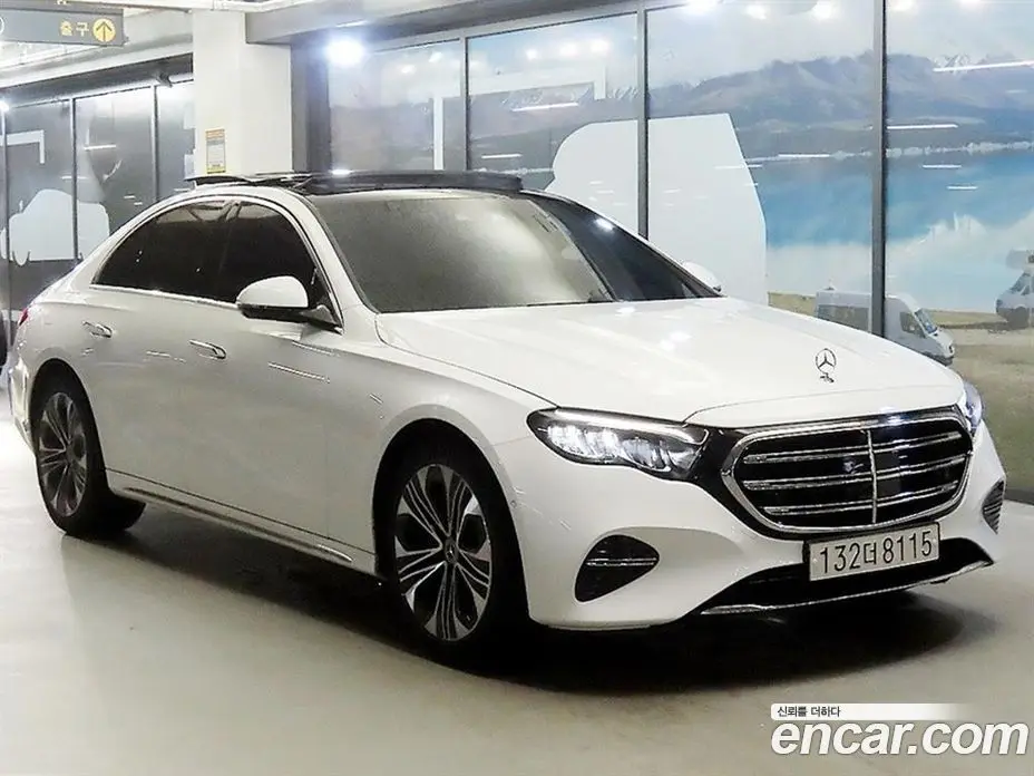 Mercedes-Benz E-Class 2024 2.0 автомат (гидро), фото 1 Mercedes-Benz E-Class 2024 2.0 автомат (гидро), фото 1