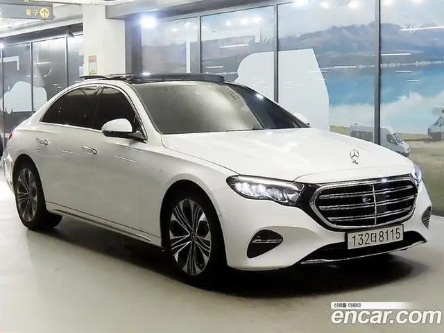 Mercedes-Benz E-Class, 2024, 20 300 км