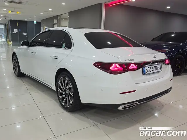 Mercedes-Benz E-Class 2025 2.0 автомат (гидро), миниатюра 2 Mercedes-Benz E-Class 2025 2.0 автомат (гидро), миниатюра 2