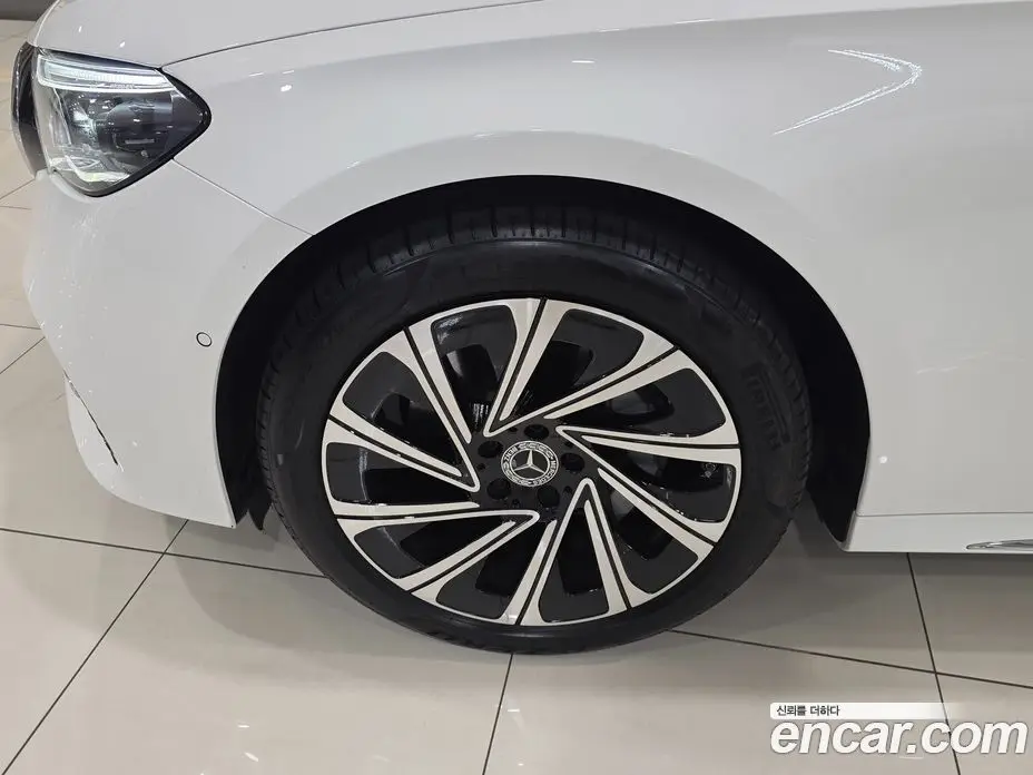 Mercedes-Benz E-Class 2025 2.0 автомат (гидро), фото 5 Mercedes-Benz E-Class 2025 2.0 автомат (гидро), фото 5