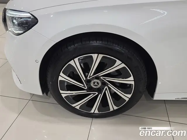 Mercedes-Benz E-Class 2025 2.0 автомат (гидро), миниатюра 5 Mercedes-Benz E-Class 2025 2.0 автомат (гидро), миниатюра 5
