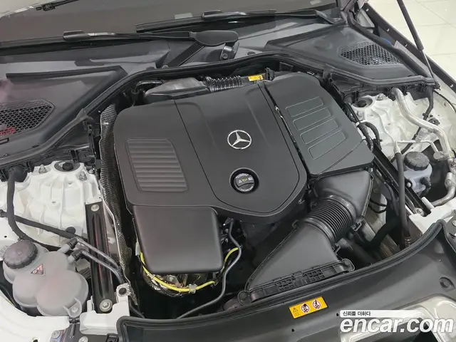 Mercedes-Benz E-Class 2025 2.0 автомат (гидро), миниатюра 6 Mercedes-Benz E-Class 2025 2.0 автомат (гидро), миниатюра 6