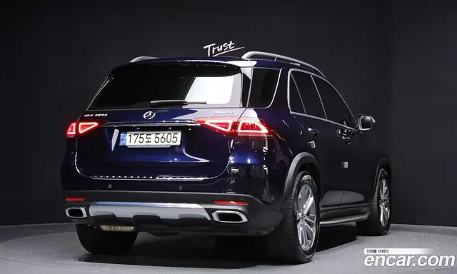 Mercedes-Benz GLE-Class 2022 2.0 автомат (гидро), миниатюра 2
