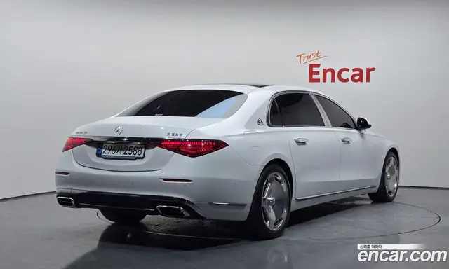 Mercedes-Benz S-Class 2024 4.0 автомат (гидро), миниатюра 2
