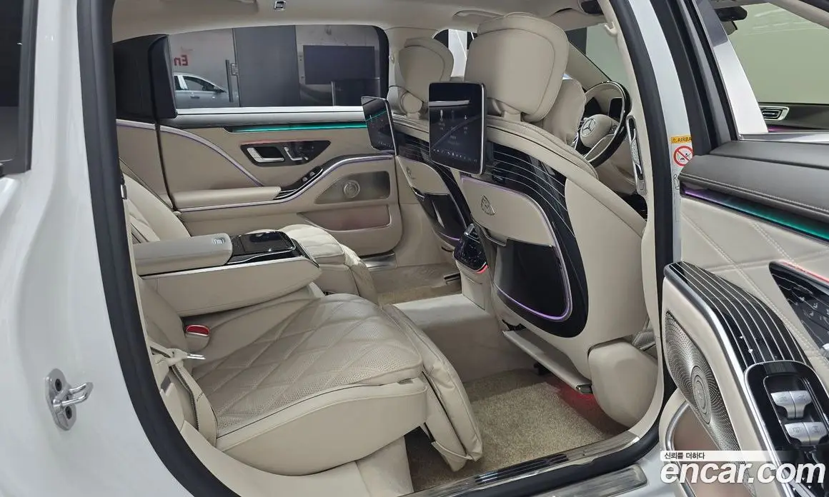 Mercedes-Benz S-Class 2024 4.0 автомат (гидро), фото 12