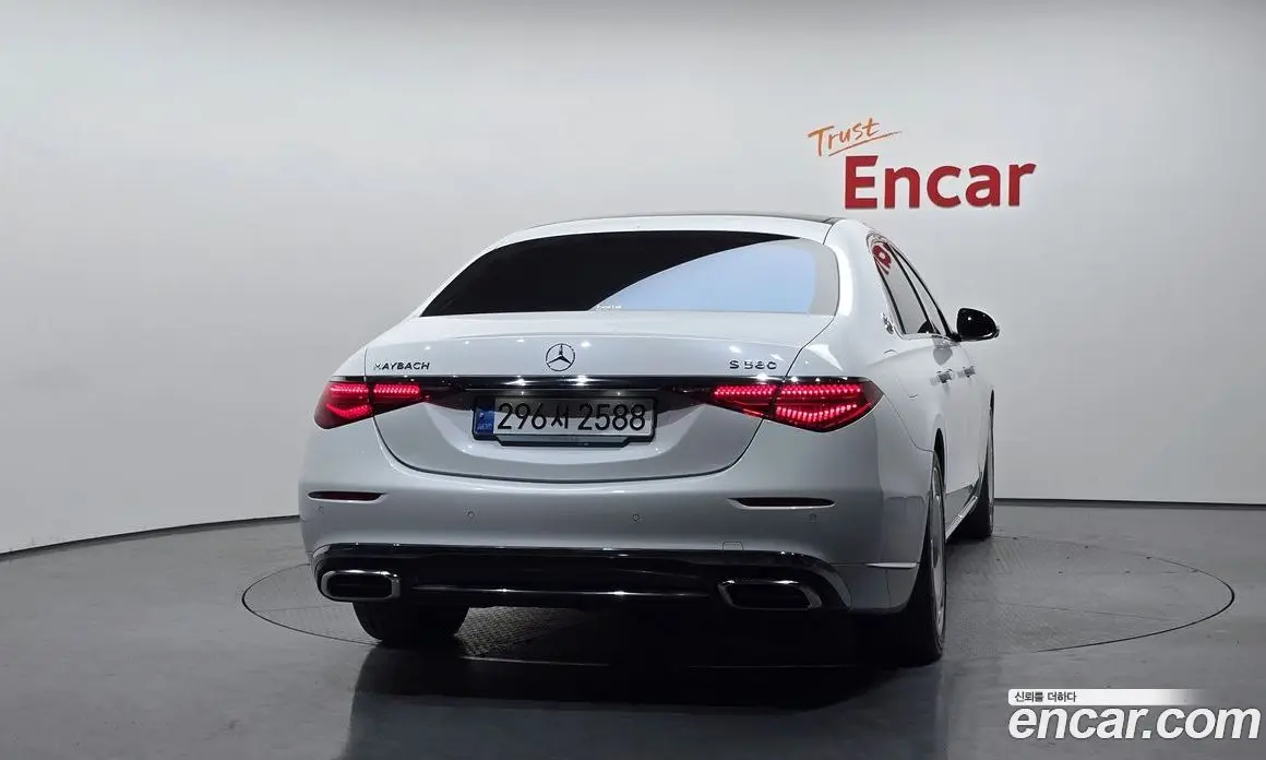 Mercedes-Benz S-Class 2024 4.0 автомат (гидро), фото 4