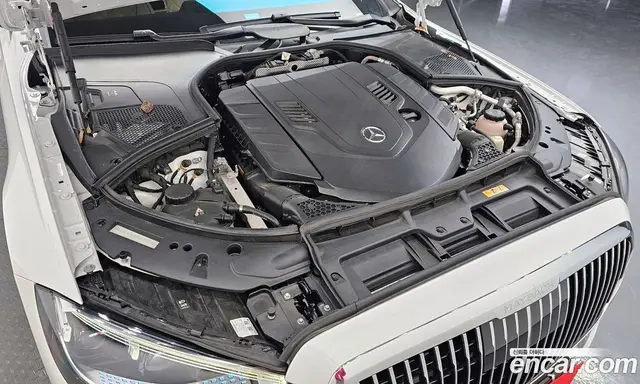 Mercedes-Benz S-Class 2024 4.0 автомат (гидро), миниатюра 6