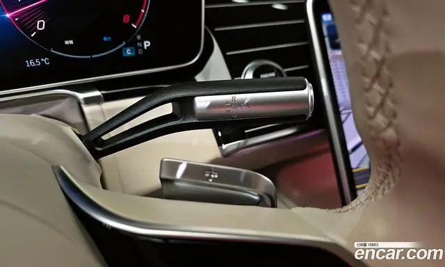 Mercedes-Benz S-Class 2024 4.0 автомат (гидро), миниатюра 9