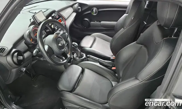 Mini Cooper 2014 1.5 автомат (гидро), миниатюра 7