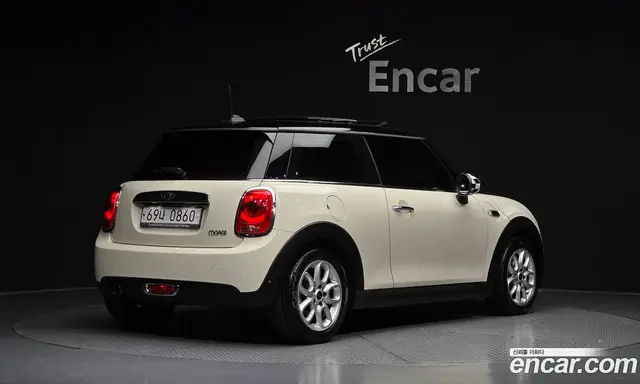 Mini Cooper 2016 1.5 автомат (гидро), миниатюра 2