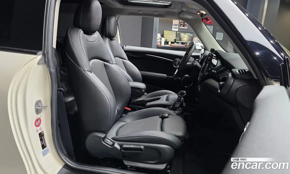 Mini Cooper 2016 1.5 автомат (гидро), фото 11