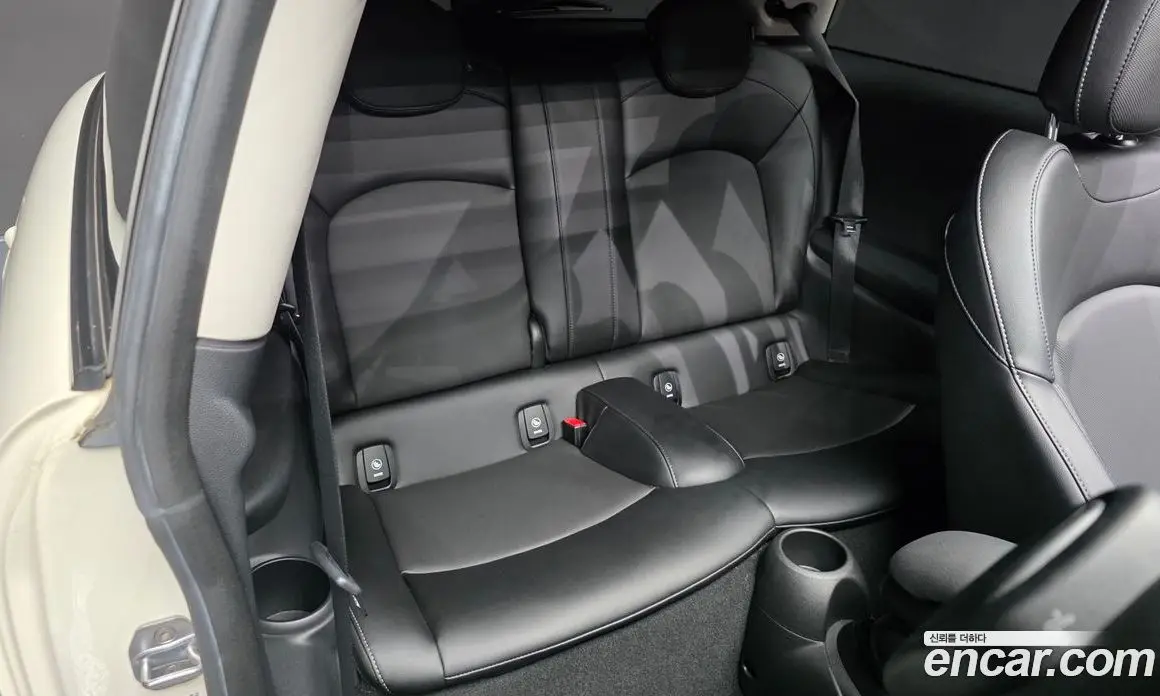 Mini Cooper 2016 1.5 автомат (гидро), фото 12