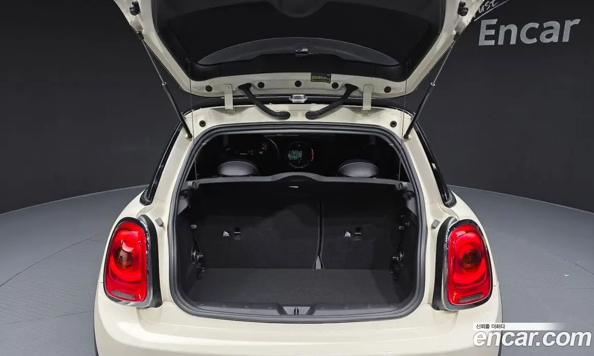 Mini Cooper 2016 1.5 автомат (гидро), фото 20