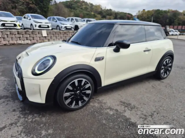 Mini Cooper 2021 2.0 автомат (гидро), миниатюра 2 Mini Cooper 2021 2.0 автомат (гидро), миниатюра 2