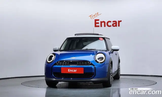 Mini Cooper 2025 2.0 автомат (гидро), миниатюра 3