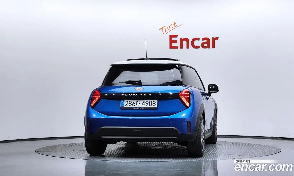 Mini Cooper 2025 2.0 автомат (гидро), фото 4