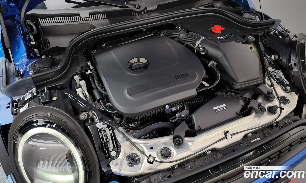 Mini Cooper 2025 2.0 автомат (гидро), фото 6
