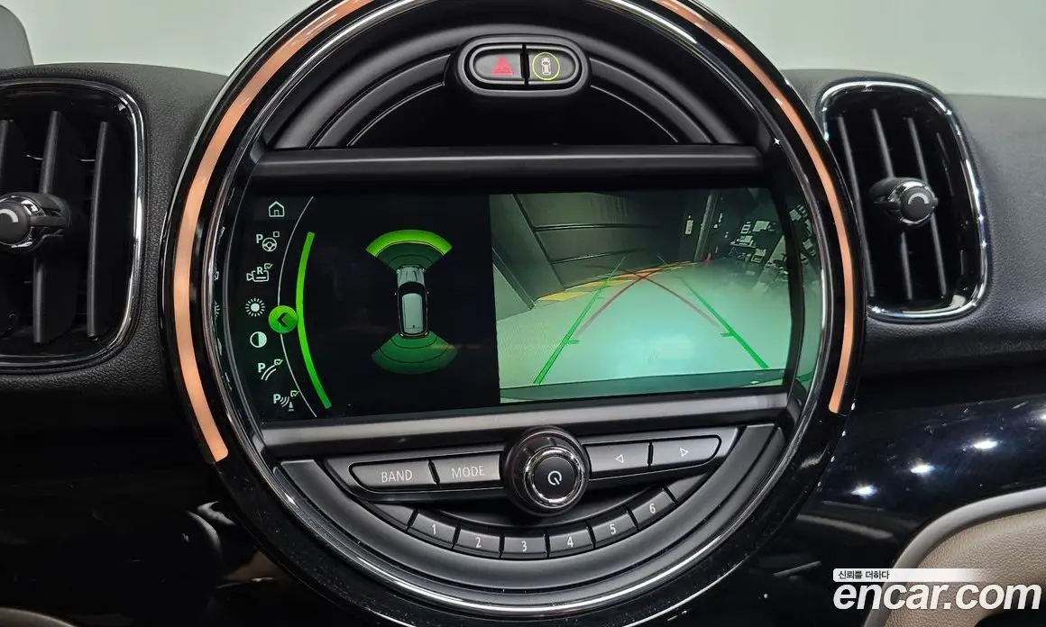 Mini Countryman 2018 2.0 автомат (гидро), фото 14 Mini Countryman 2018 2.0 автомат (гидро), фото 14
