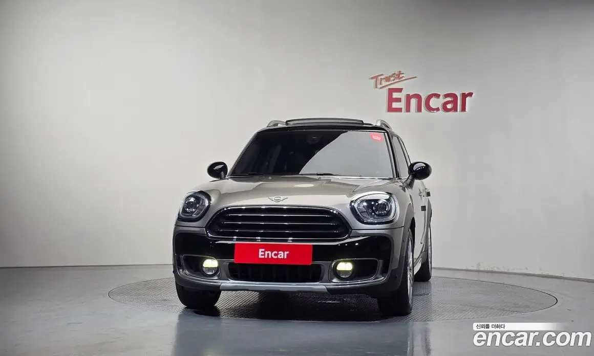 Mini Countryman 2018 2.0 автомат (гидро), фото 3 Mini Countryman 2018 2.0 автомат (гидро), фото 3