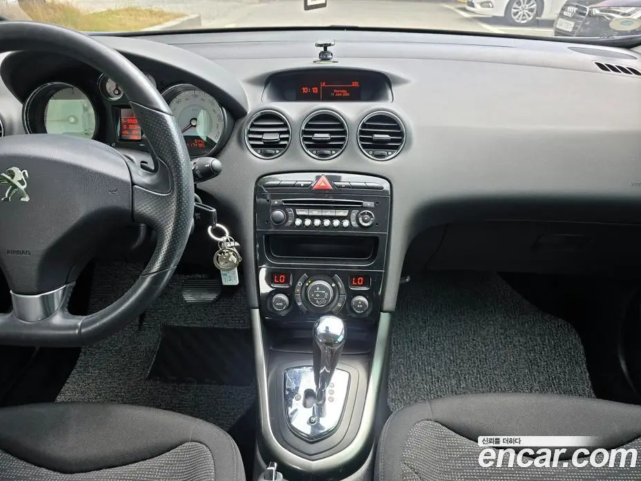 Peugeot 308 2013 1.6 автомат (гидро), фото 11 Peugeot 308 2013 1.6 автомат (гидро), фото 11