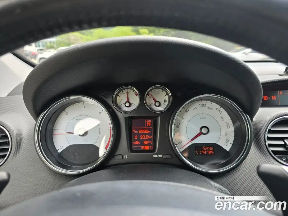 Peugeot 308 2013 1.6 автомат (гидро), фото 13 Peugeot 308 2013 1.6 автомат (гидро), фото 13