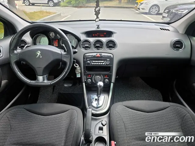 Peugeot 308 2013 1.6 автомат (гидро), миниатюра 10 Peugeot 308 2013 1.6 автомат (гидро), миниатюра 10