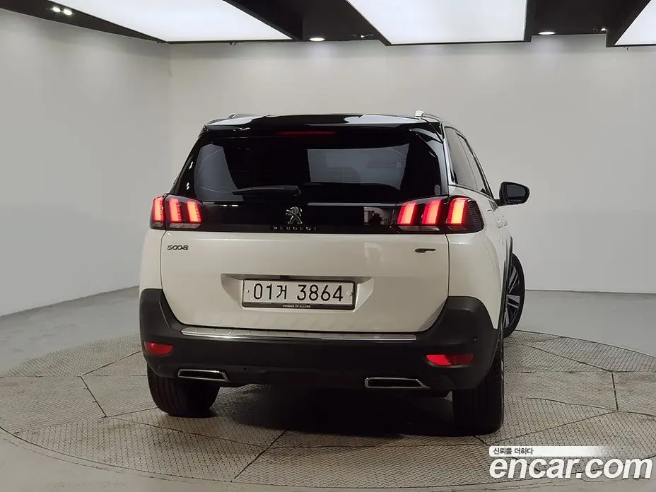 Peugeot 5008 2018 2.0 автомат (гидро), фото 3 Peugeot 5008 2018 2.0 автомат (гидро), фото 3