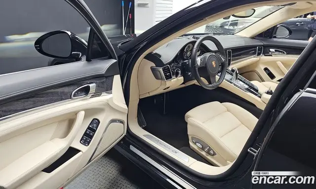 Porsche Panamera 2014 3.0 автомат (гидро), миниатюра 10 Porsche Panamera 2014 3.0 автомат (гидро), миниатюра 10