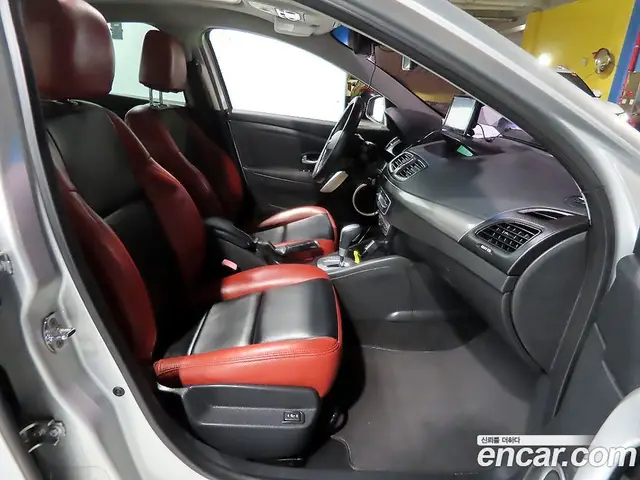 Renault (Samsung) SM3 2010 1.6 автомат (гидро), миниатюра 11 Renault (Samsung) SM3 2010 1.6 автомат (гидро), миниатюра 11
