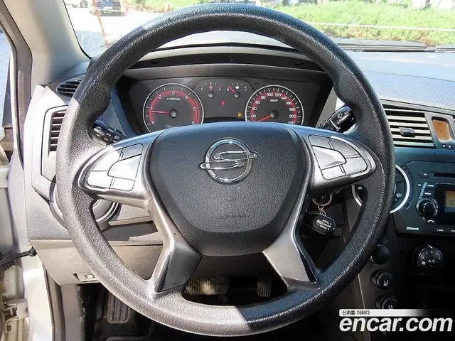 SsangYong Korando 2015 2.0 автомат (гидро), миниатюра 8